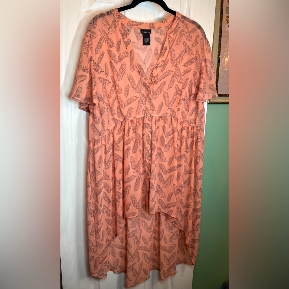Torrid hi-lo button-up duster flutter sleeves size 1X 14-16